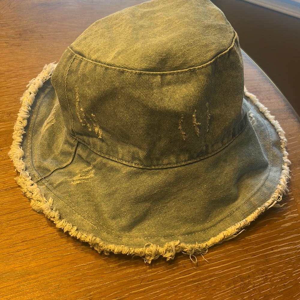 Denim bucket hat
